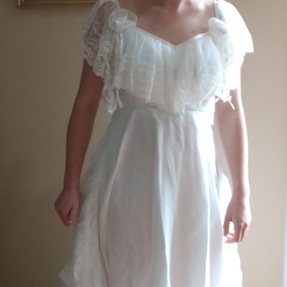 Vintage Other - Vintage Wedding Dress - Off/On the shoulder